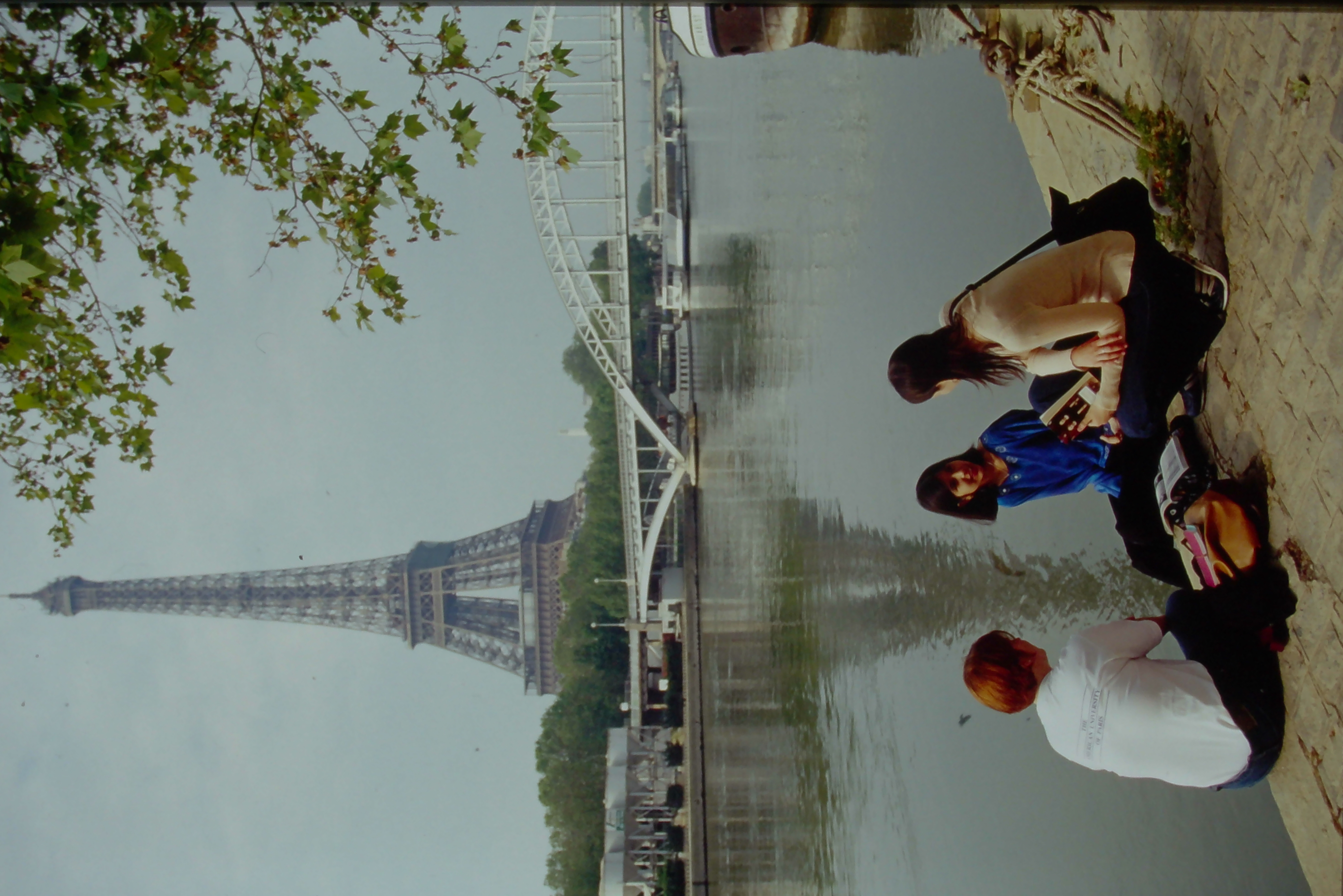 AUP Student studying on the quai 1