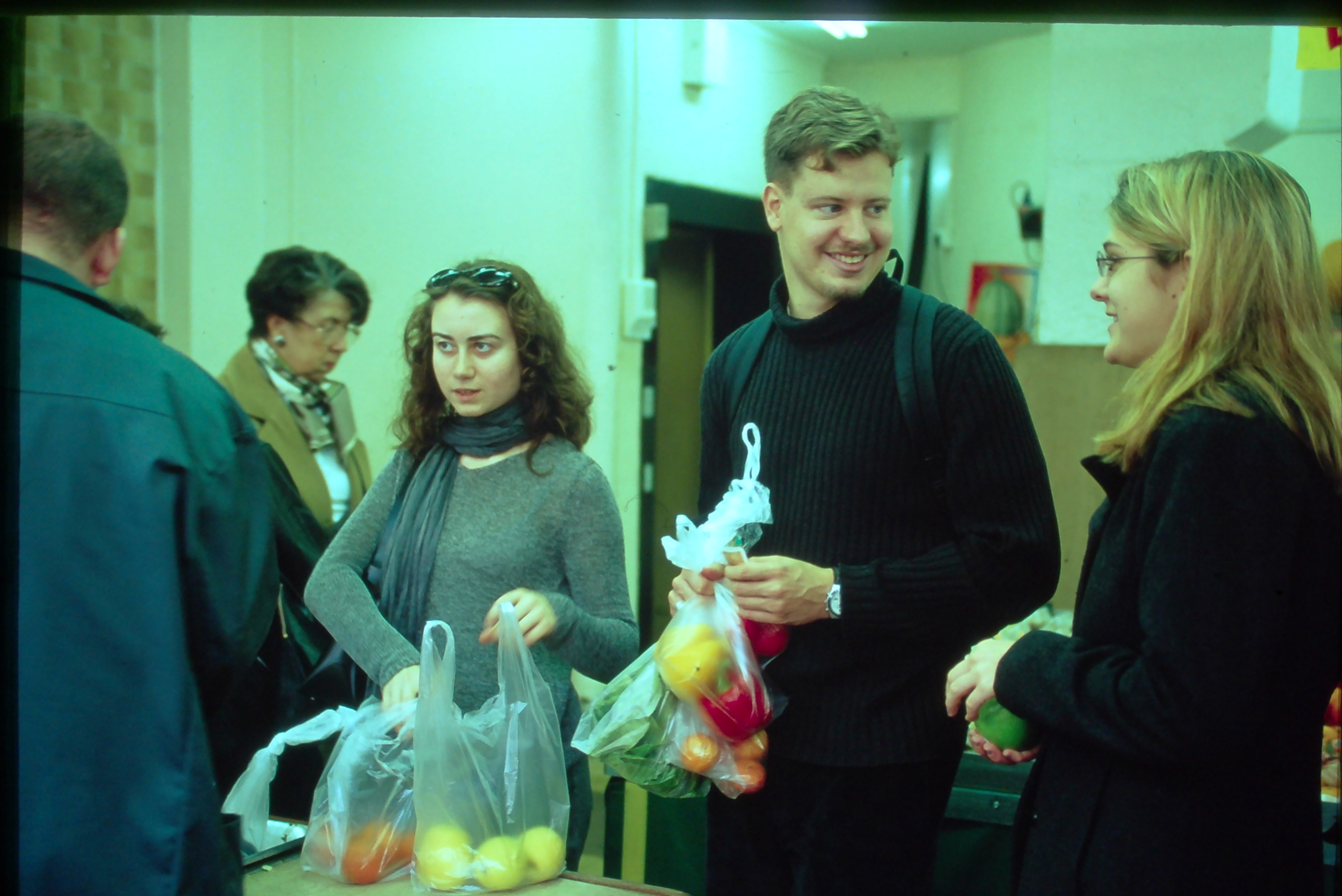 AUP students shopping on Rue Cler 1